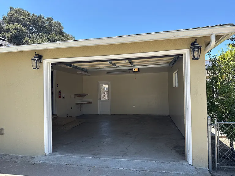 270 Walnut St — Photo 17