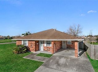 8505 Prince Dr, Chalmette, LA 70043