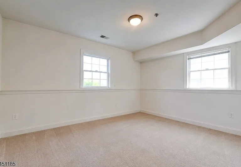 50 Bloomfield Ave #50 — Photo 22