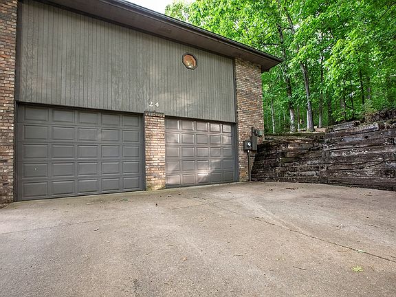 5th image of 24 Wentworth Dr