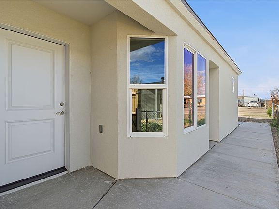 3rd image of 2460 E Carver Avenue
