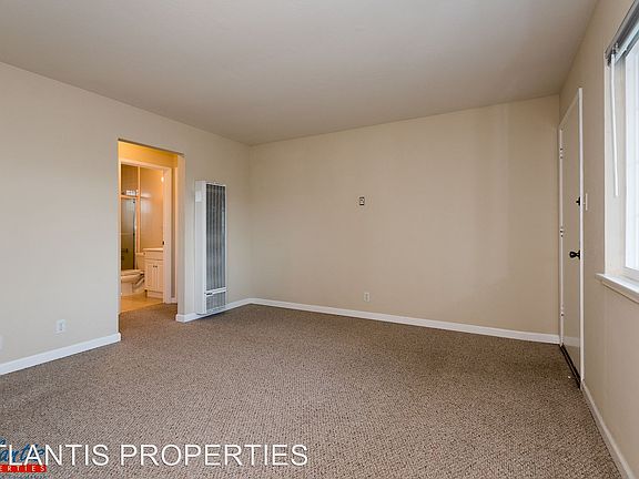 4th image of 2318 Karen Dr APT 06