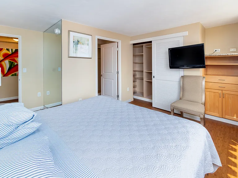 343 Hobron Ln #3804 — Photo 14
