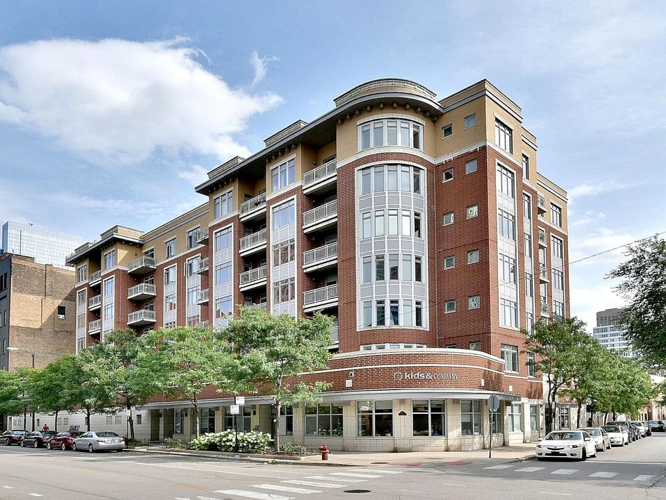 1st image of 657 W Fulton St Unit 406