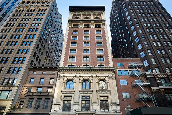 Sold by Corcoran | media 7