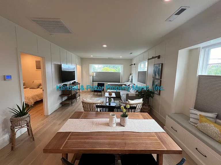 1411 Seabright Ave — Photo 20