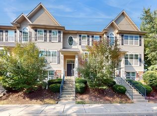 122 Melrose Ct, South Elgin, IL 60177