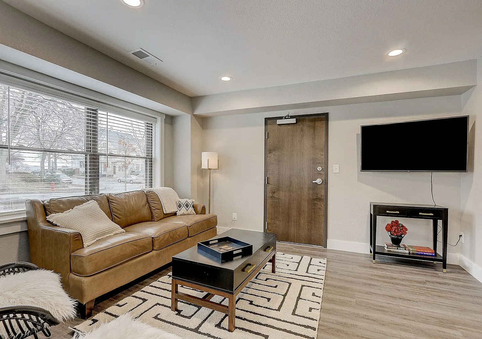 2105 N Booth St — Photo 4