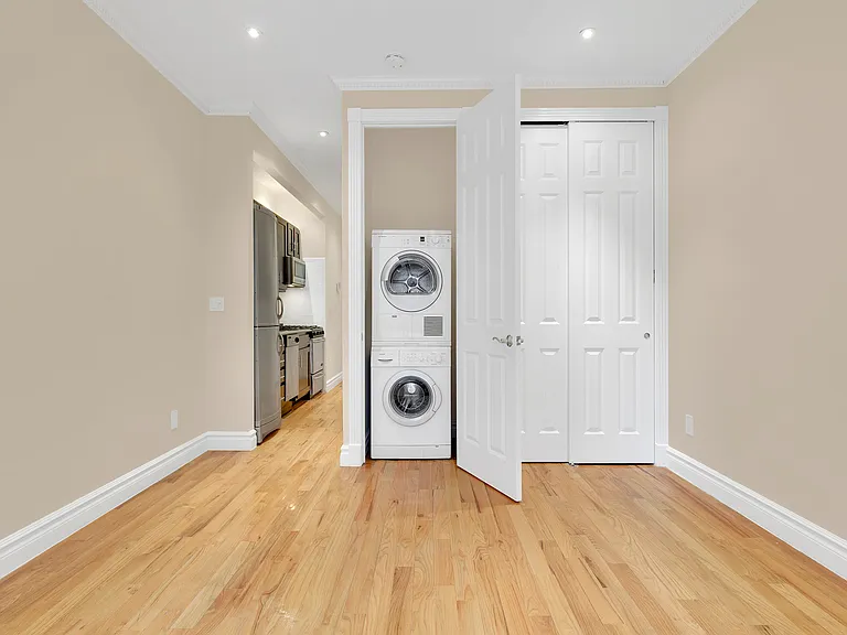 404 E 88th St #6-A — Photo 4
