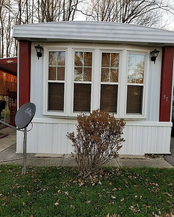 1st image of 1 Carol Dr