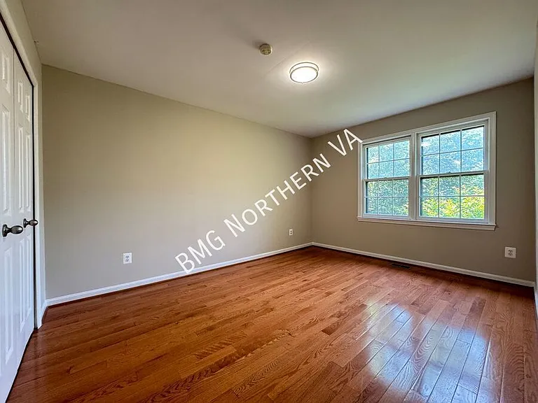 9606 Scotch Haven Dr — Photo 21