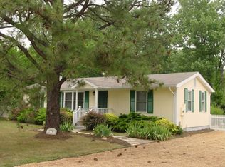 8340 Old Maidstone Rd, Marshall, VA 20115