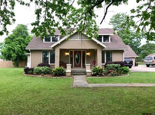 600 Penny Ln, Lindale, TX 75771