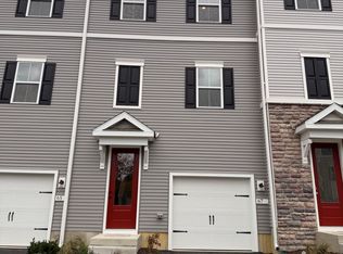 67 Basswood Dr, Berlin, NJ 08009