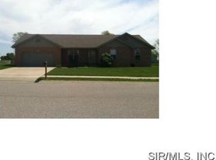 15 Willow Ln, Highland, IL 62249