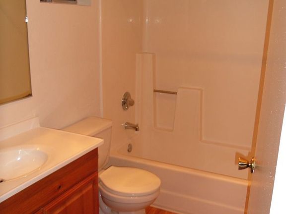 4th image of 1337 N Broadway APT 29