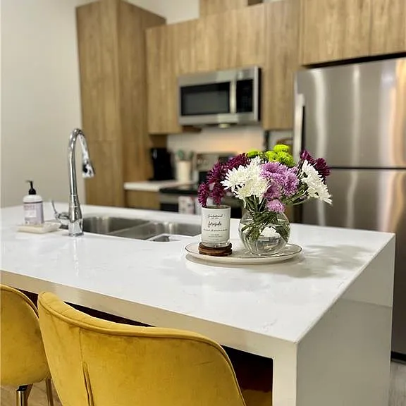 1302 W Platinum Dr #2 — Photo 4
