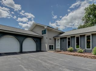 27W719 Sycamore St, West Chicago, IL 60185