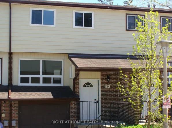 63 Ferris Ln #E3, Barrie, ON L4M 5C4