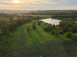 Westwood Cir, Kalona, IA 52247