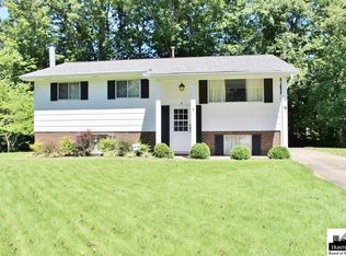 18 Marquis Dr, Huntington, WV 25705