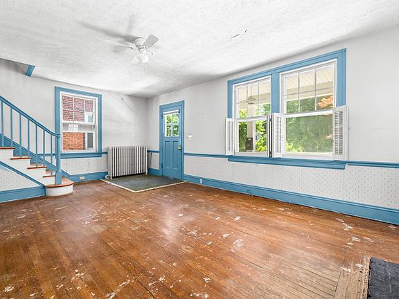 5th image of 569 Chestnut Ave