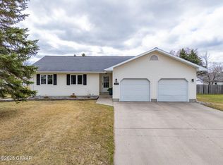 2133 5th Ave NW, East Grand Forks, MN 56721