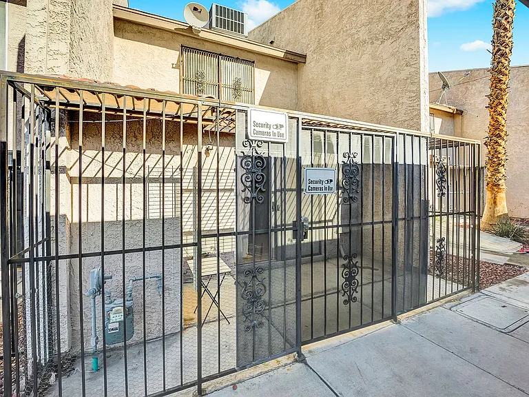 4189 Mississippi Ave — Photo 17