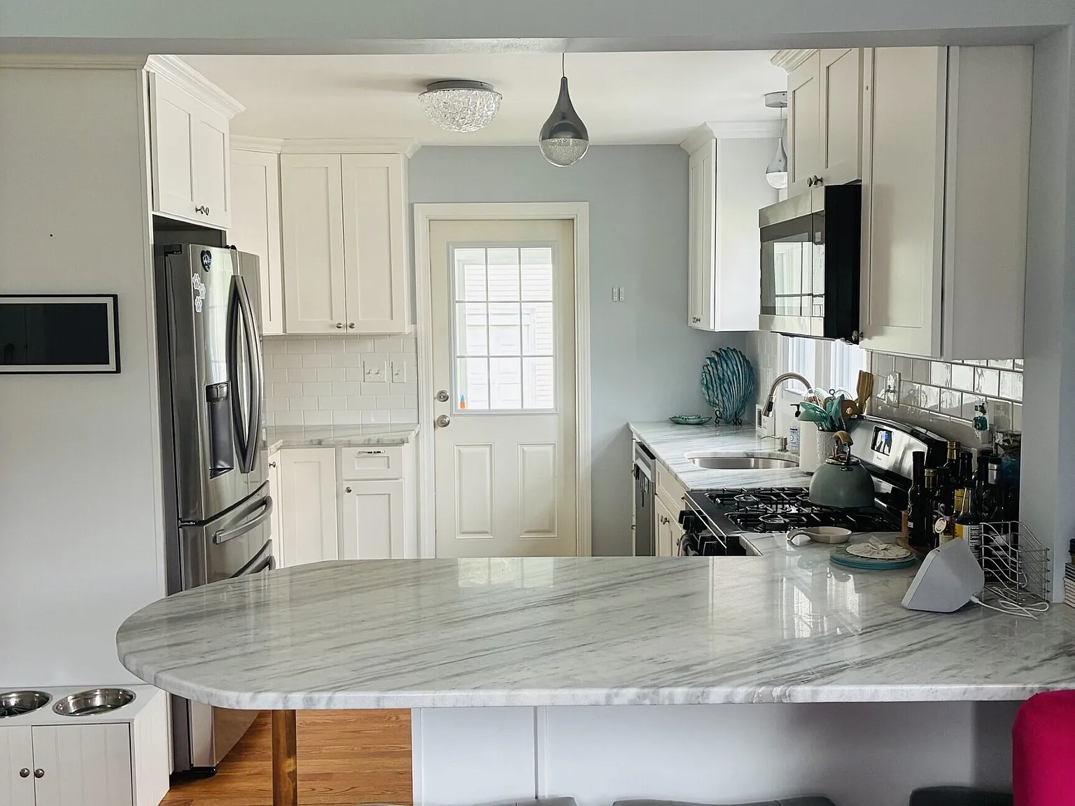 3 bed, 2.0 bath, 1188 sqft, $3,200 — Photo 4