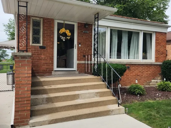 14418 S Saginaw Ave, Burnham, IL 60633