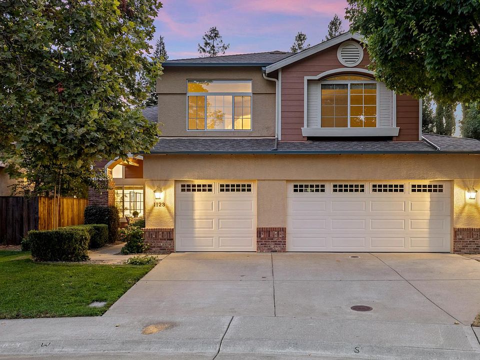 1st image of 1123 Villaverde Ln