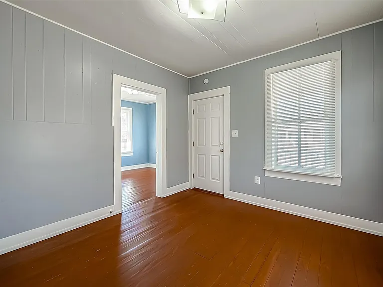 2611 Tierwester St — Photo 4