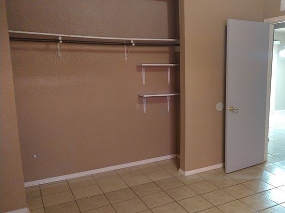 2nd image of 1505 N 25th St APT 502