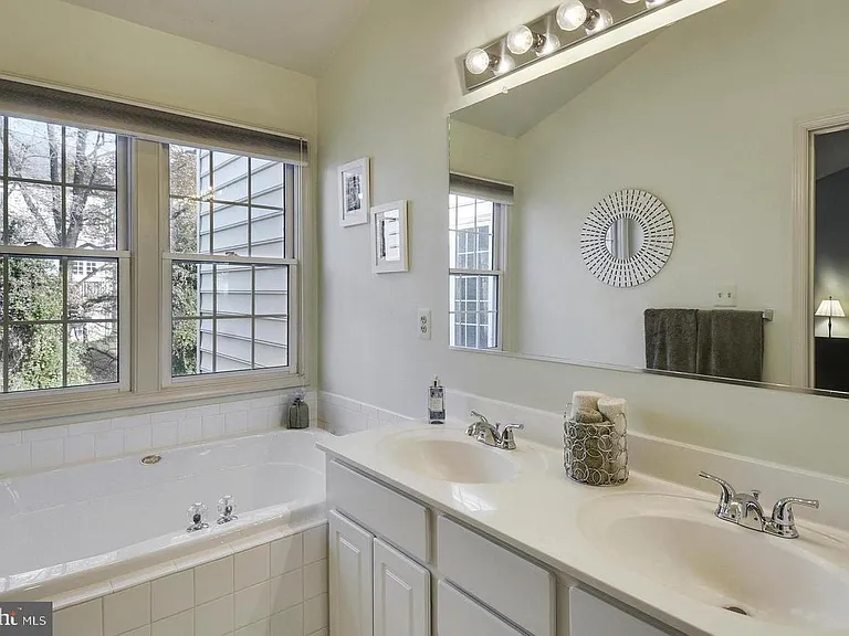 467 Winding Rose Dr — Photo 9