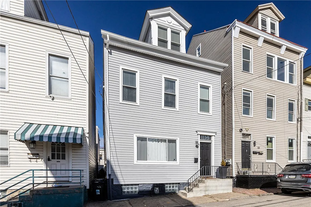 1116 Goettman St photo 1
