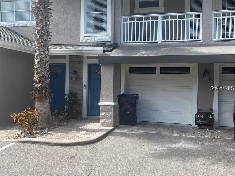 4811 Bayshore Blvd #103 — Photo 1