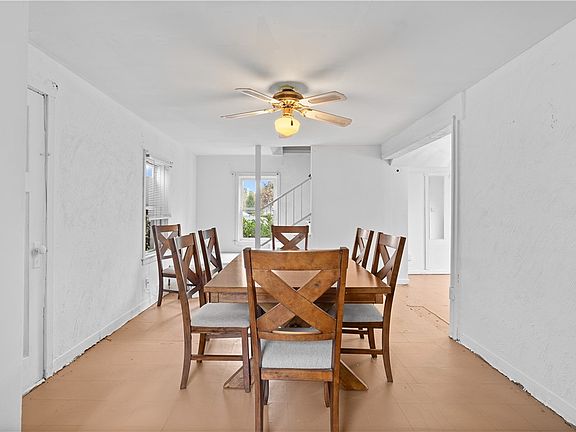 8th image of 123 Lincoln St