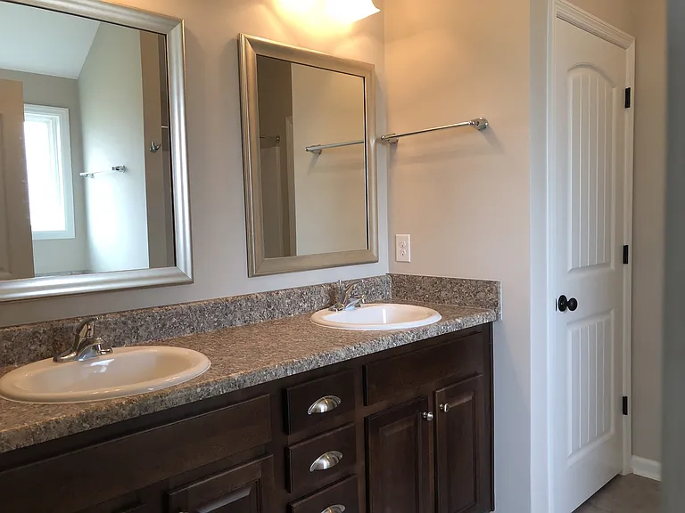 5029 Copse Dr — Photo 11