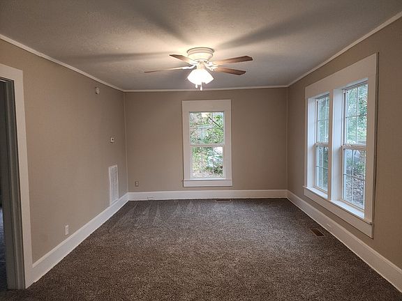3rd image of 134 N Church Ave