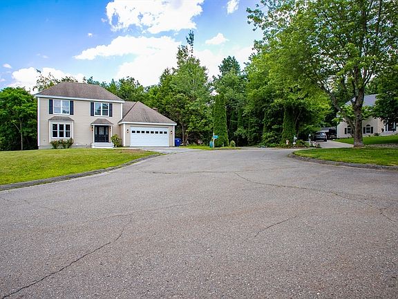 3rd image of 12 Walden Ct