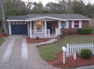 1026 White Ave, Graceville, FL 32440