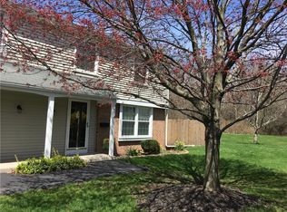 679 Hidden Valley Rd, Rochester, NY 14624