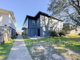 7721 S Coronet Ct, New Orleans, LA