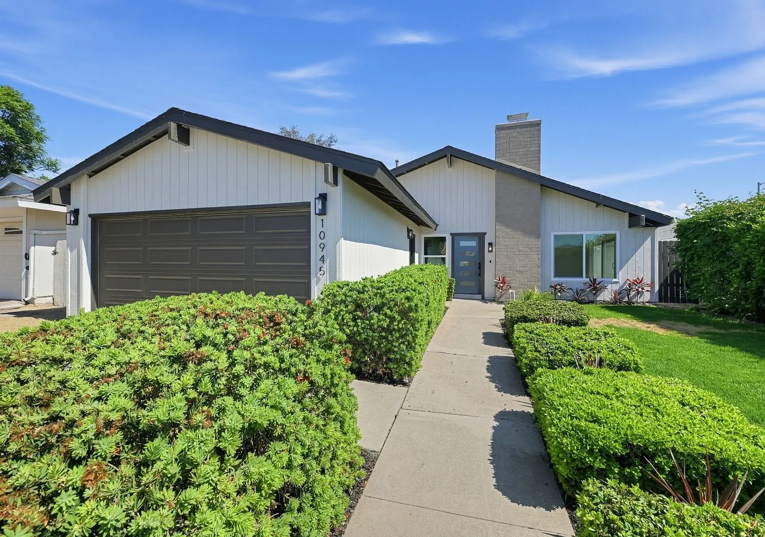 Charming 3BR House in Mira Mesa — Photo 1