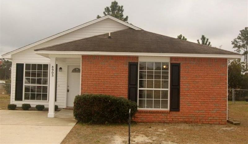 1st image of 8905 Forest Oak Dr