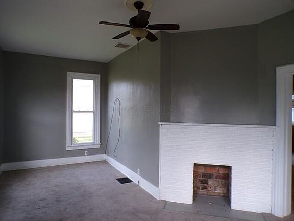 3rd image of 149 W Main St