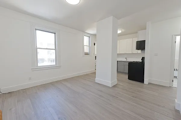 Rented by Compass | media 19