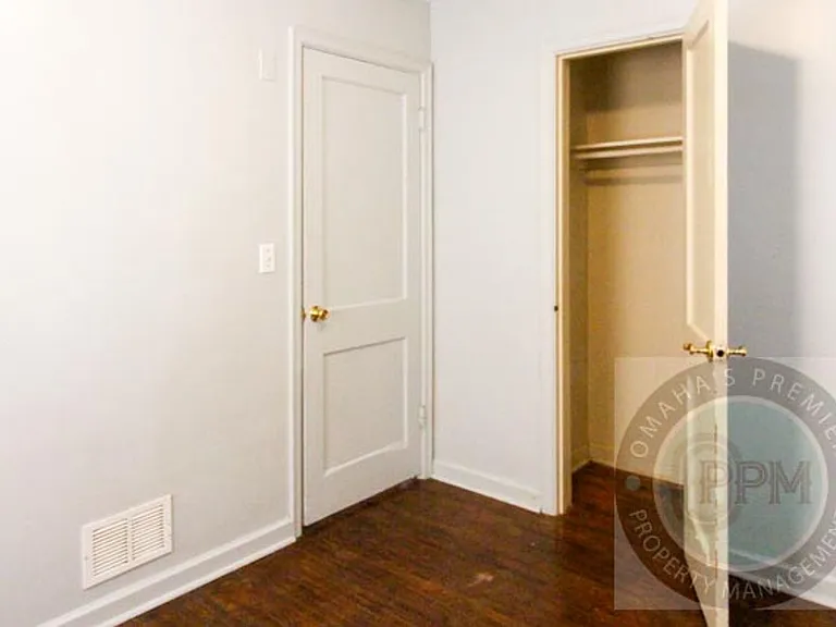 3305 N 55th St — Photo 10