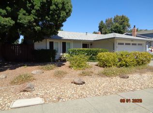 312 Royal Oaks Dr, Vacaville, CA 95687