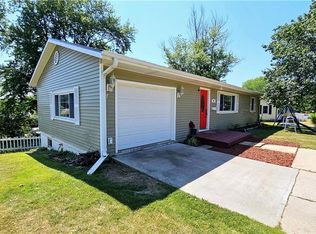 706 Summit Rd, Knob Noster, MO 65336